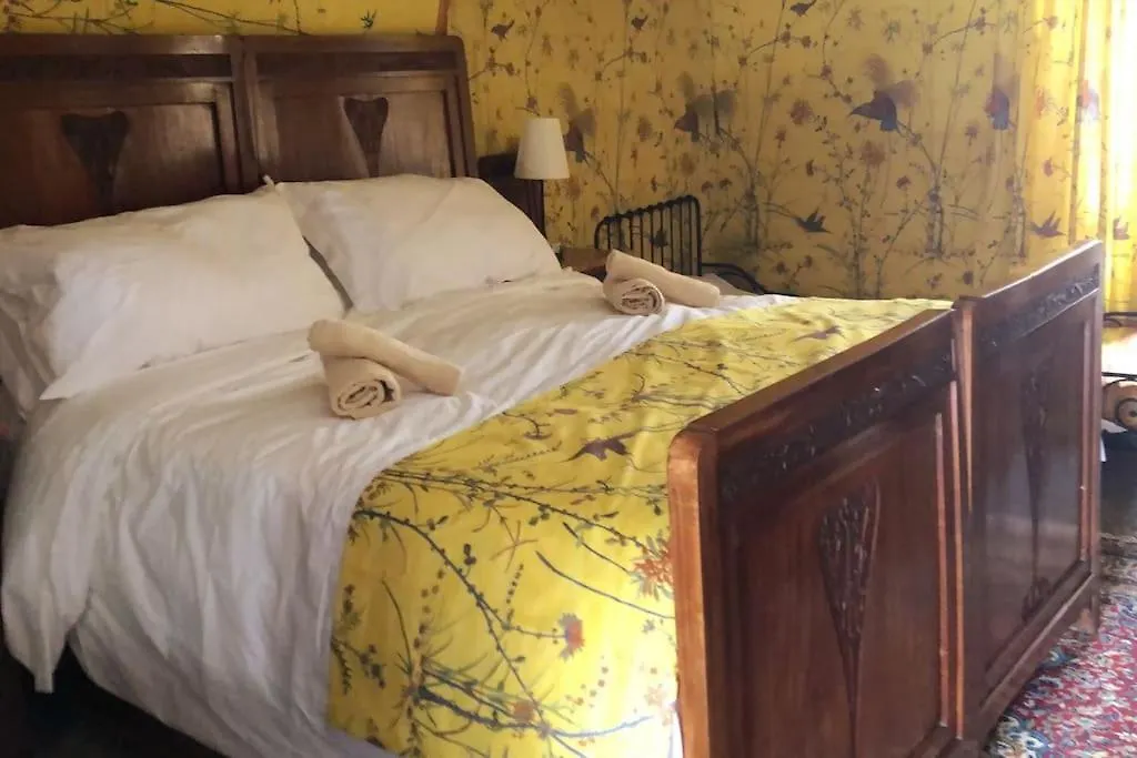 Holiday home Antica Dimora Tra I Monti Della Valsassina E Il Lago Di Como! Taceno