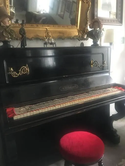 Holiday home Antica Dimora Tra I Monti Della Valsassina E Il Lago Di Como! Taceno