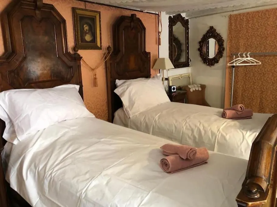 Holiday home Antica Dimora Tra I Monti Della Valsassina E Il Lago Di Como! Taceno
