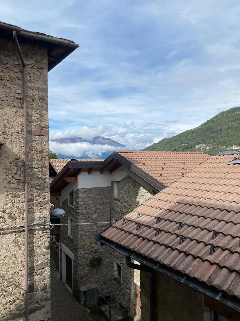 Holiday home Antica Dimora Tra I Monti Della Valsassina E Il Lago Di Como! Taceno